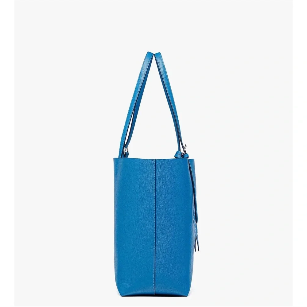 MCM Tote Himmel Shopper Embossed Logo Leather New Munich Blue NWT full inclusion - Picture 17 of 17